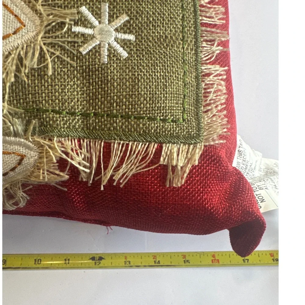 Santa Claus Throw Pillow Unisex 17x17 Red Green Excellent Rustic Decor Holiday‎